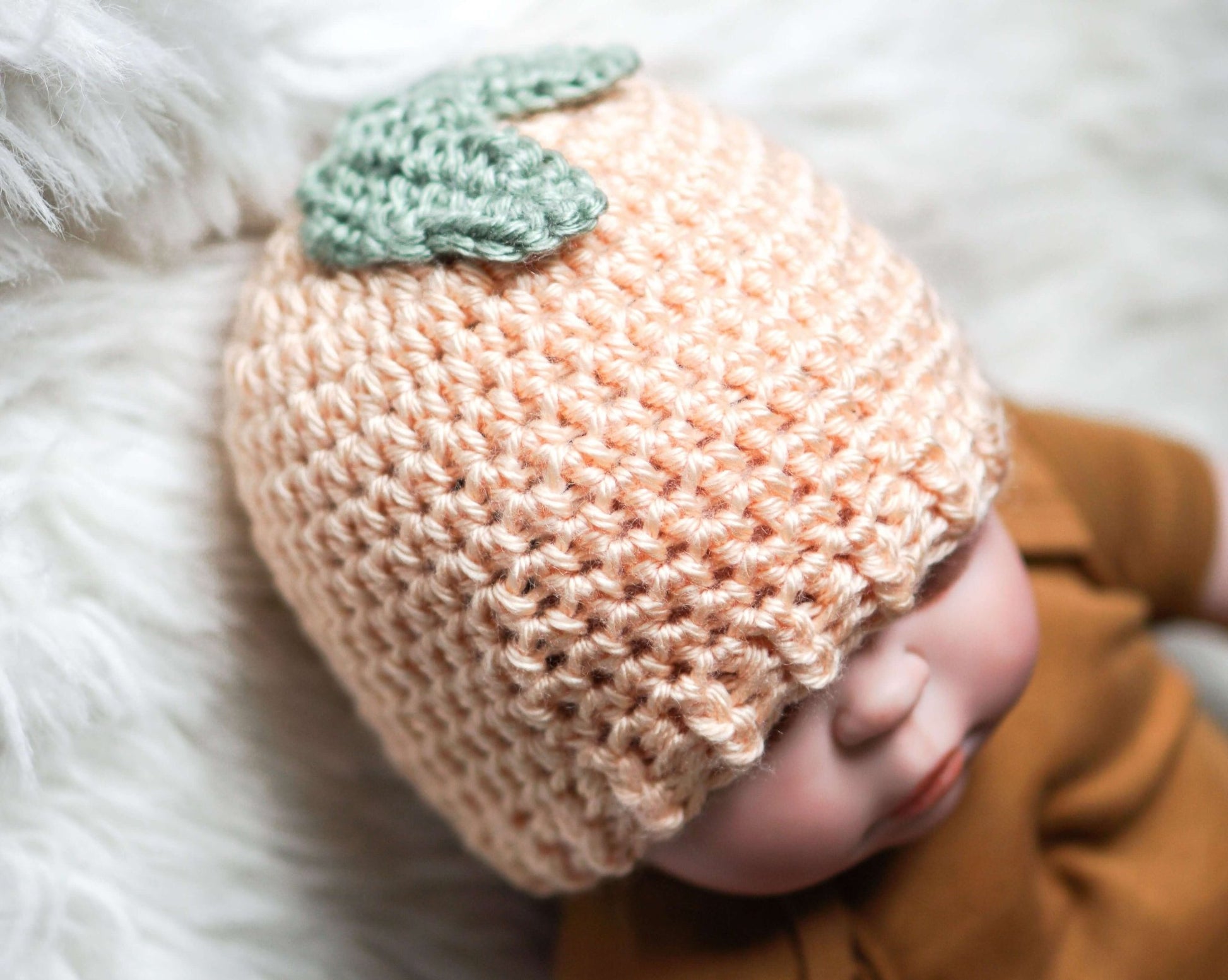 Patron au crochet - Les petites tuques de fruits - Crochetmilie