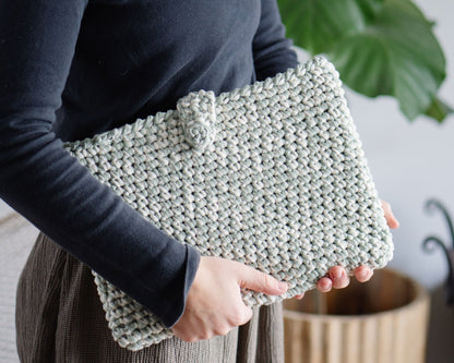 Patron au crochet - La pochette pratique - Crochetmilie