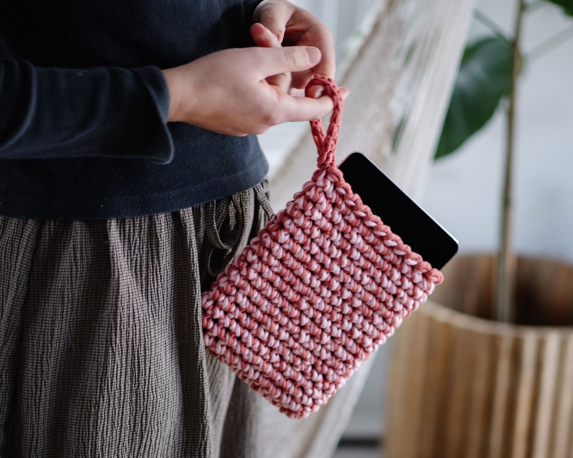 Patron au crochet - La pochette pratique - Crochetmilie